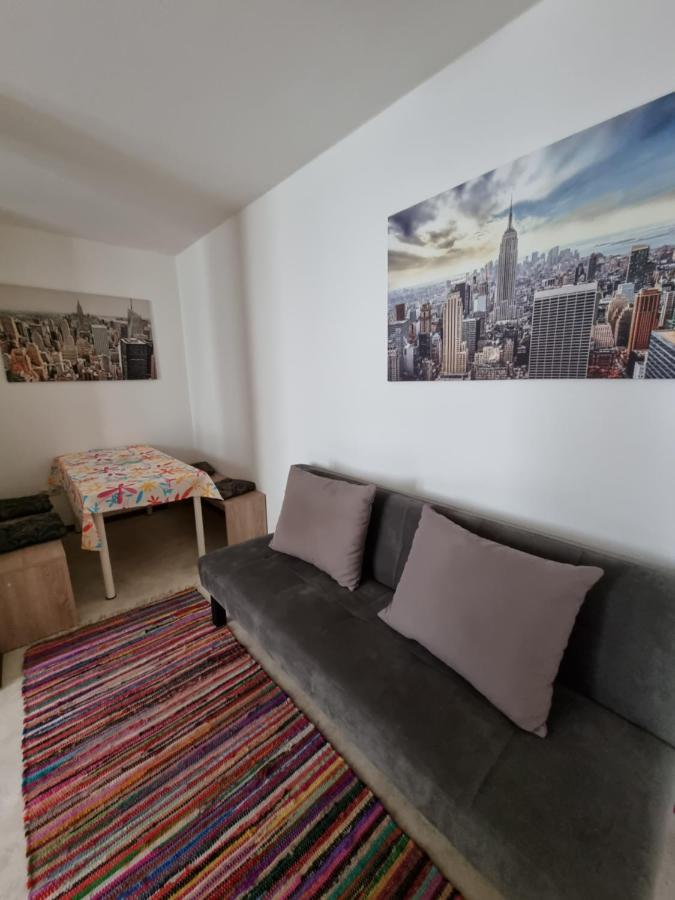 Apartment Monteurwohnung App 5 *